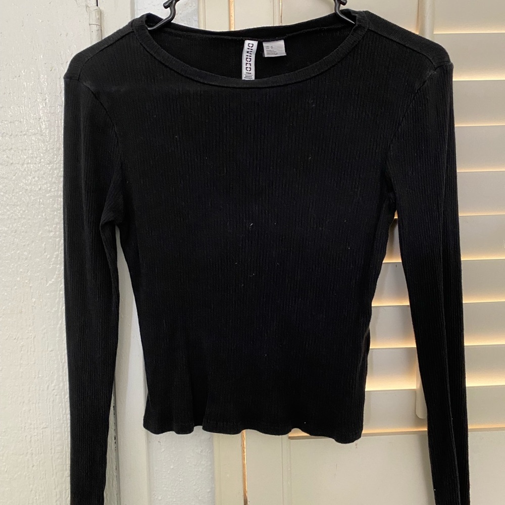 H&M Black Long-Sleeve Crop Top